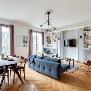 Apartment Sweet - Ponthieu, Paris