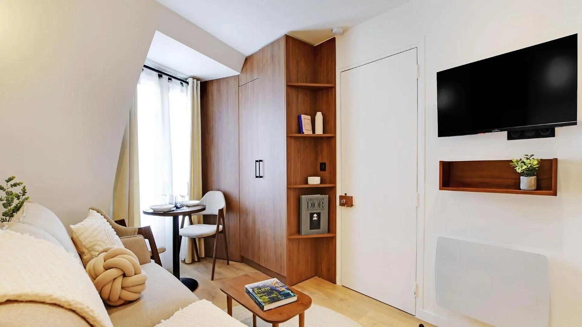 Apartment Modern Studio - 2P - Ac - Madeleine Saint-Lazare Paris France